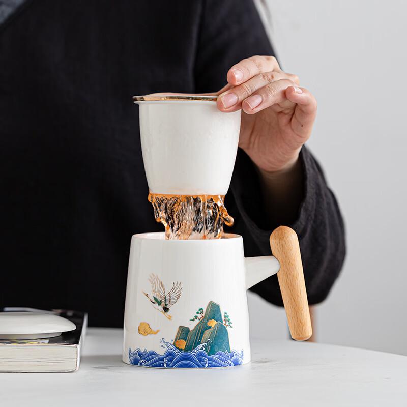 Auspicious Cloud & Crane Ceramic Tea Infuser Mug