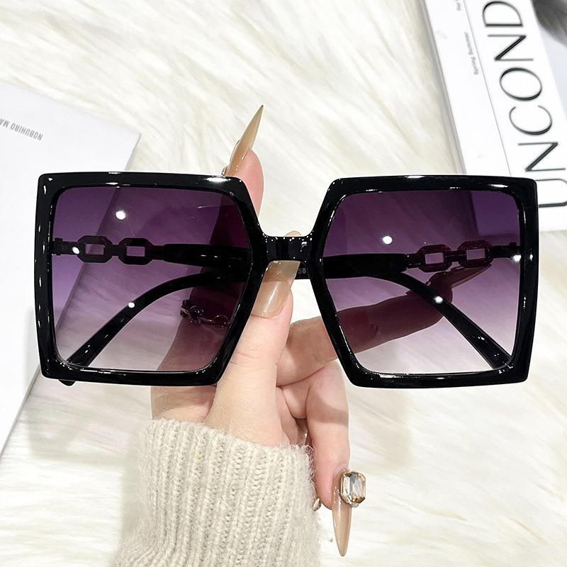 New square sunglasses, European and American trends, street shooting sunglasses, UV-proof sunglasses for women