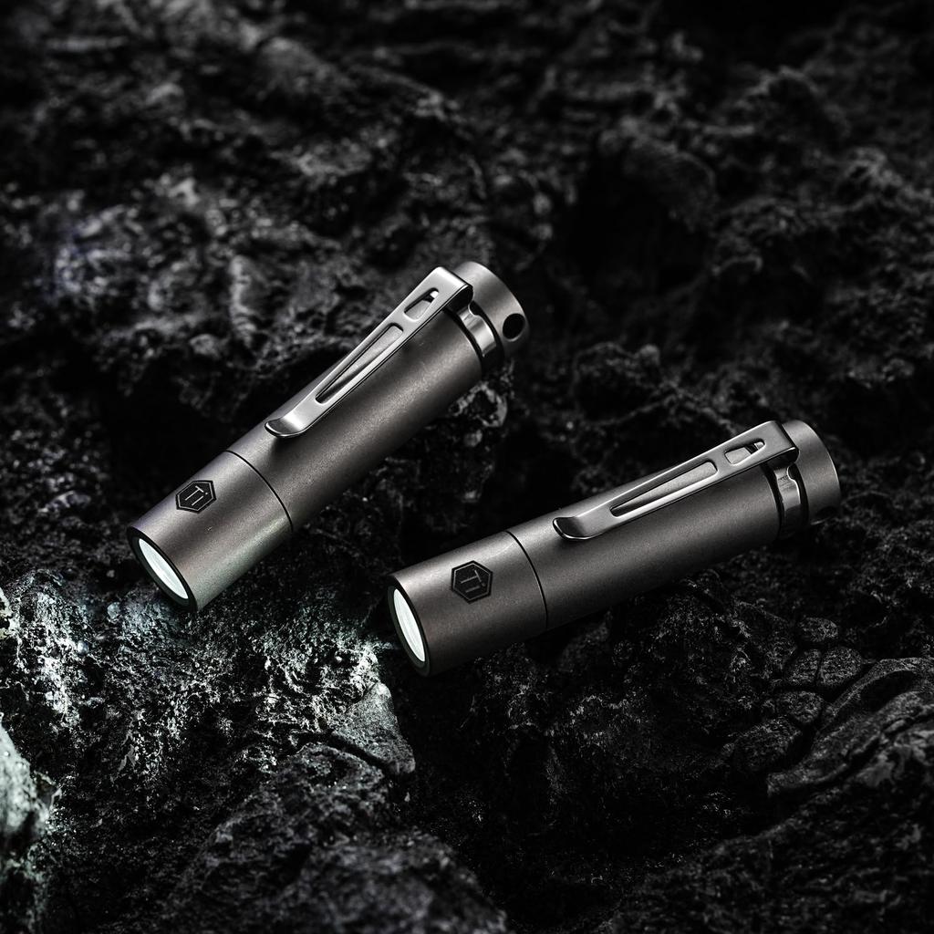 KeyUnity KF04 Titanium Pocket LED Изготовлен из титана, ультра совместим с щелочными батареями AAA AAA IPX8, устойчив к коррозии, практичное освещение для яркости 120 EDC