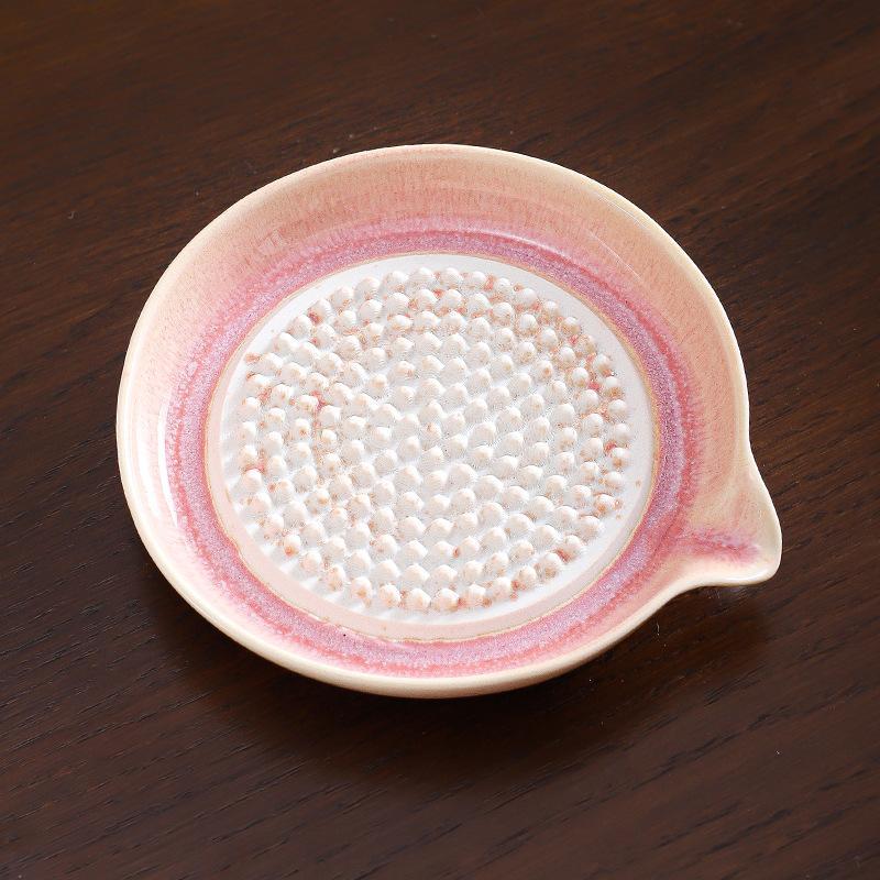 Japanese Style Ceramic Garlic Grater Plate Smooth Edge Porcelain Grater with Spout for Outdoor Camping Home Paste Making