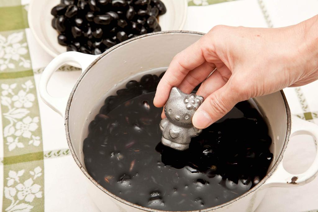 Спецификация подарочной упаковки нового железного шара Hello Kitty от Ikenaga Iron Works Living with Iron