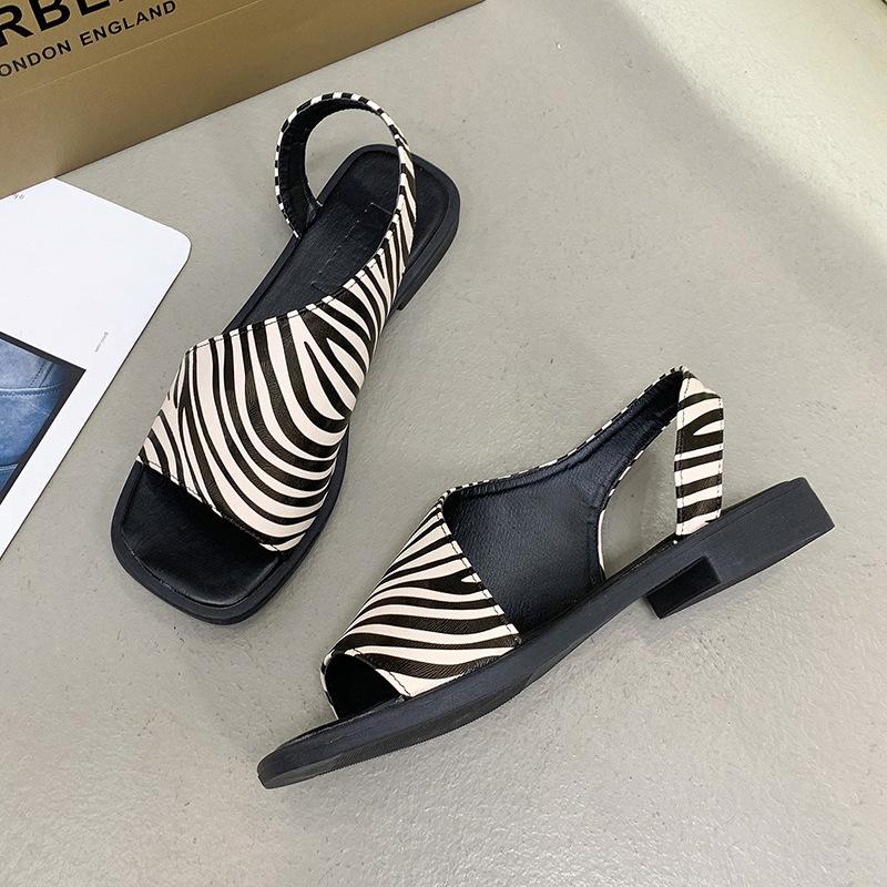 Flat Bottomed Casual Sandals for Women, New Style for Outerwear, Plus Size, Square Heel, Square Toe, Saroma Sandals