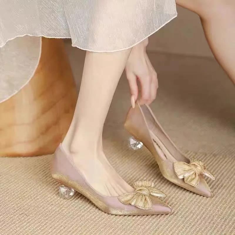 2025 Summer New Slip On Women's High Heels Novelty Butterfly-knot Pointed Toe Med Heel Pumps for Versatile Dress Shoes