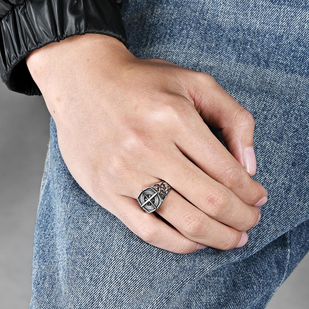 Vintage Nordic Pirate Nautical Compass Compass Stainless Steel Ring Men's Gold Hip Hop Faith Hand Jewellery