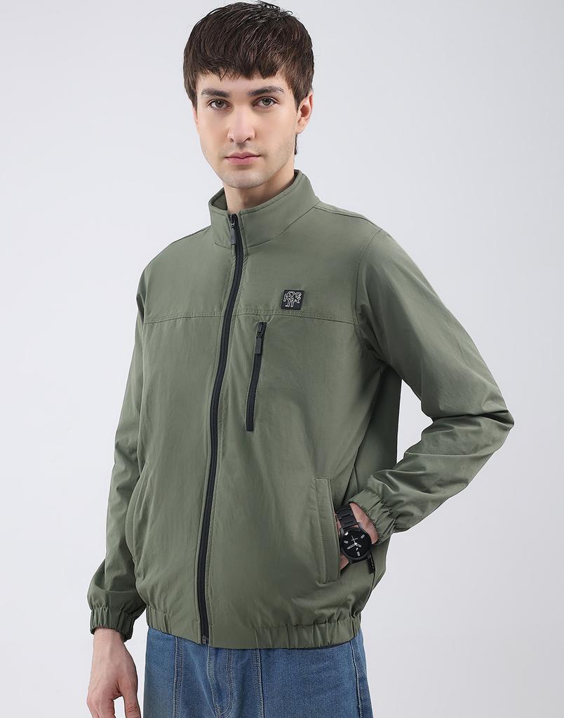 Куртка мужская с воротником-стойкой и длинными рукавами