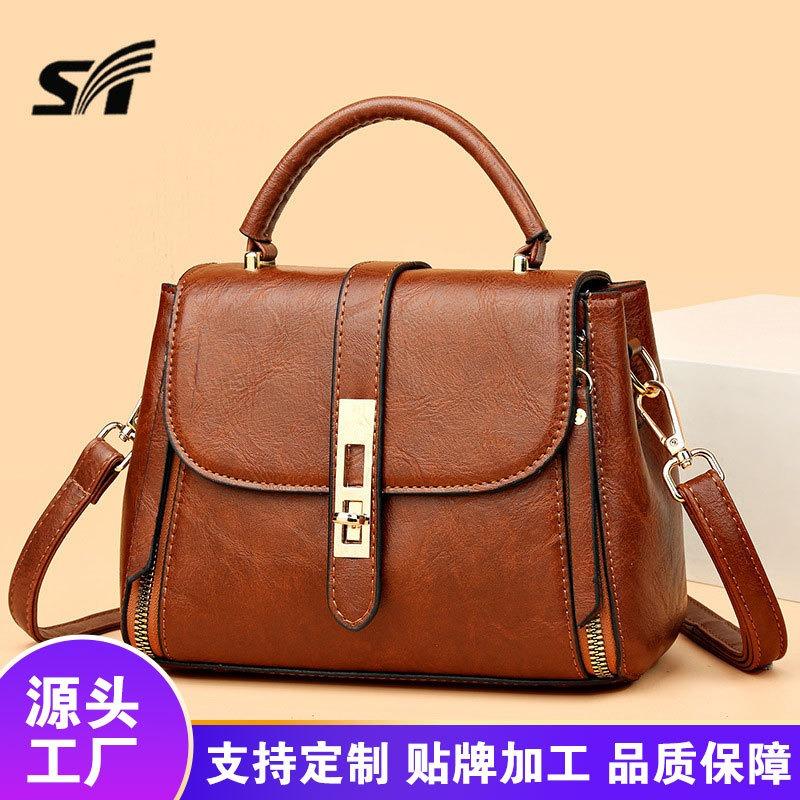 New Bag Women's Fashion Versatile Large Capacity Shoulder Messenger Bag Retro Medium Handbag Women's Bag