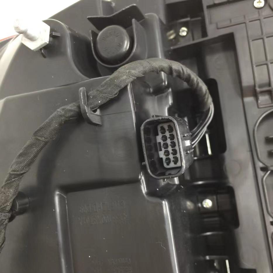 Great Wall Haval First Love 2021 Задний левый фонарь и крышка в сборе стоп-сигнала