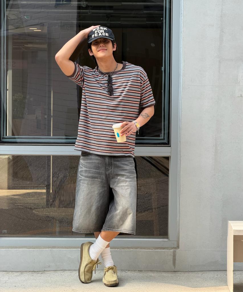 AMOU Amou Multi Stripe Ringer T-Shirts Brown