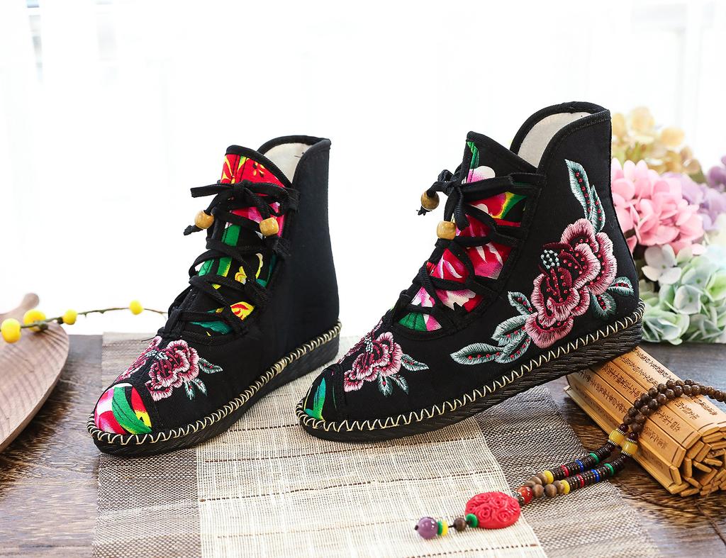 Vintage Flower Embroidered Women Canvas Boots Hidden Wedge Heel Ladies Platforms Shoes Comfort Booties Retro Boats De Mujer