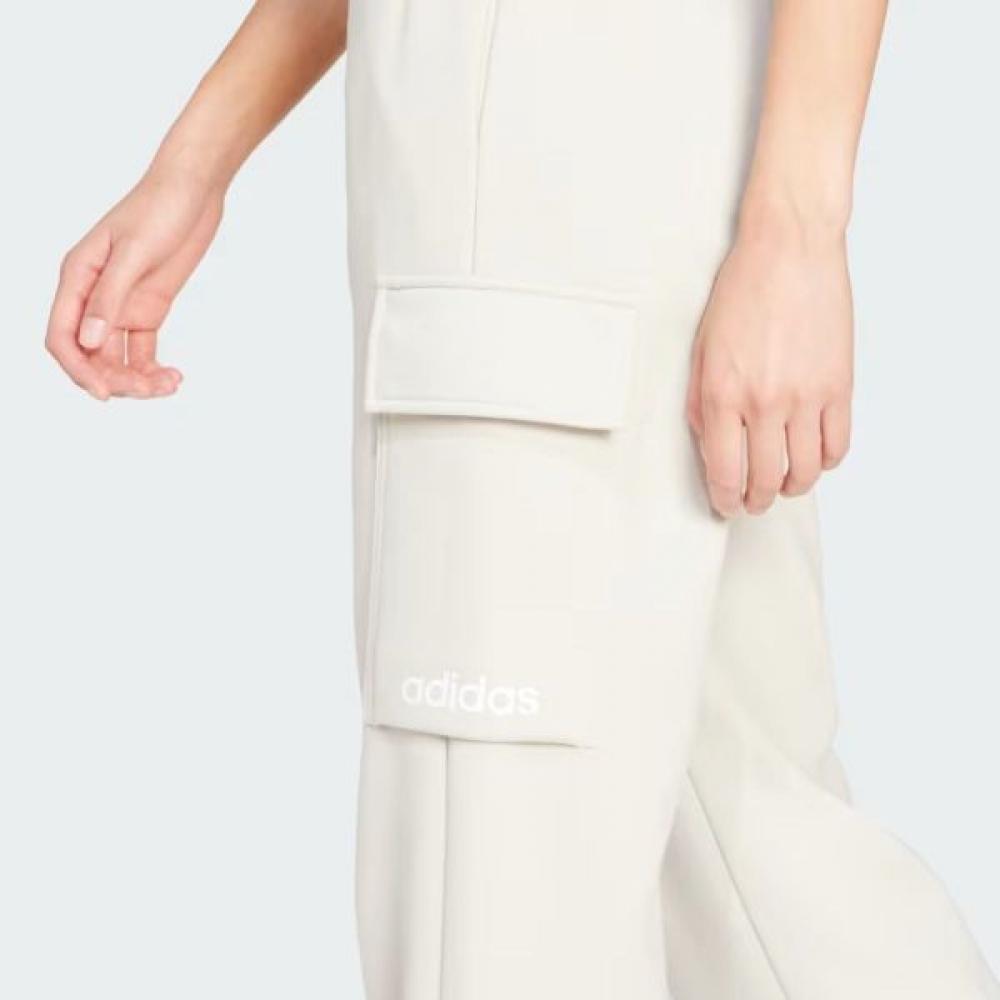 Adidas Women S eSSentialS Linear Fleece Cargo pantS Regular Fit Cotton trouSerS