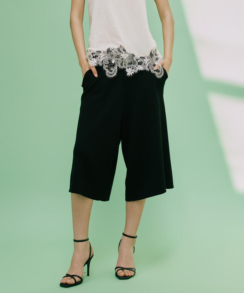 Diale Refine Bermuda Pants - Black