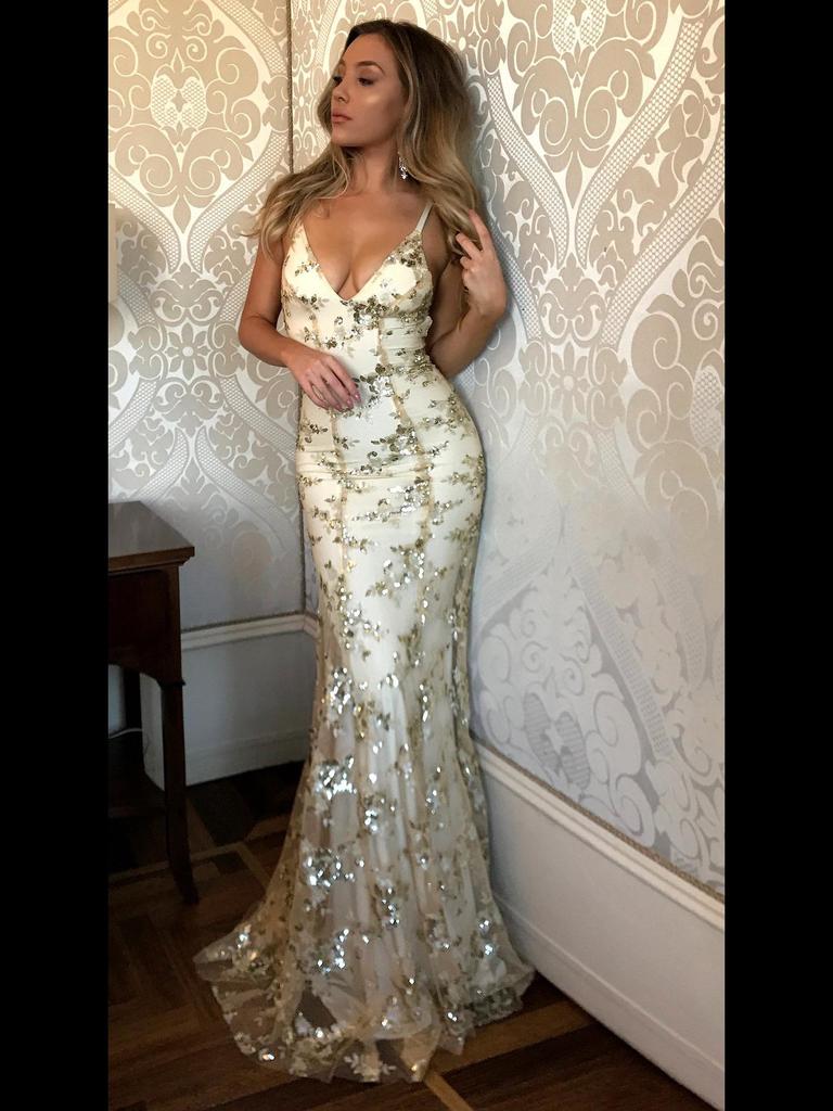 Женское платье с V-образным вырезом, открытой спиной, пайетками и шнуровкой, коллекция 2025 г.