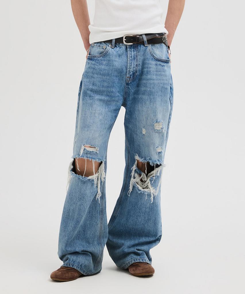 LEIRE Distressed Flare Denim Pants [Light Blue]