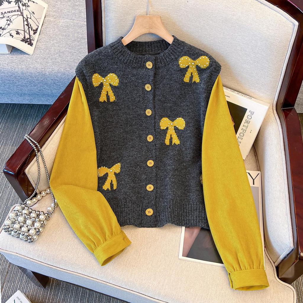 Color-Blocked Two-Piece Knit Sweater for Women - Elegant Round Neck Pullover (Spring 2026 Collection)