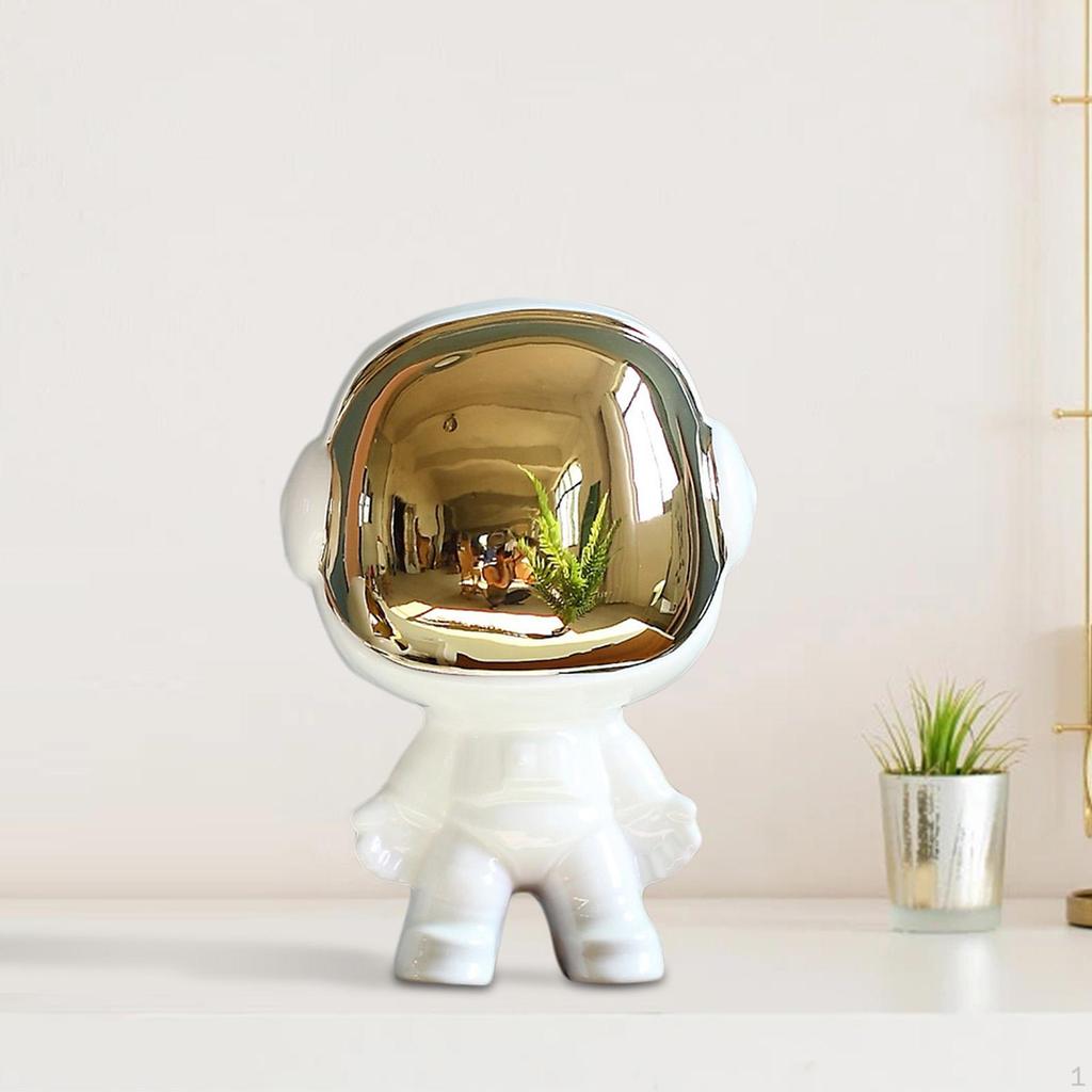 Astronaut Statues Sculpture Figurine Ornament Home Arts and Crafts Desktop Accessories Tabletop