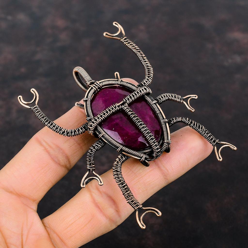 Граненый кашмирский рубиновый кулон, медная проволока, кулон, ювелирные изделия ручной работы из медной проволоки, изысканный кулон с драгоценным камнем, кулон с жуком, подарок для мамы