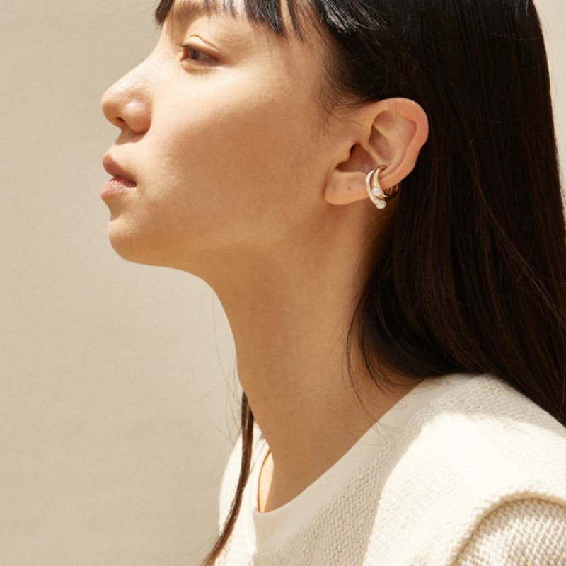FINNLEE REST IN CITY 25 EARCUFF - GOLD