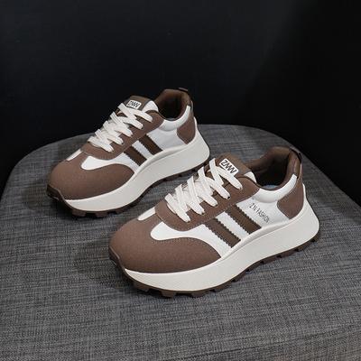 Ins корейская версия новой женской обуви для пап 2025 года, весна, студенческие беговые спортивные туфли на толстой подошве, увеличивающие рост, повседневная обувь AD8876