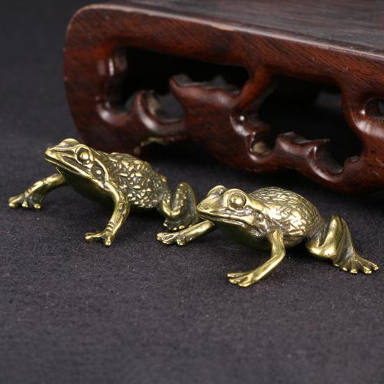 Латунная фигурка, реалистичный внешний вид, Коллекционная литье, винтажная Настольная мини-лягушка, медная скульптура, офисный декор