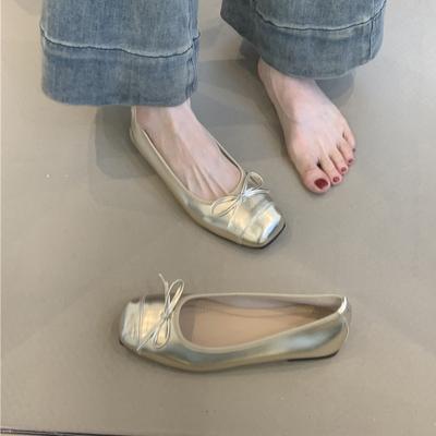 Версия из овчины~ Французский стиль маленького аромата, балетки с бантом и легким вырезом, женские универсальные туфли бабушки на плоской подошве с квадратным носком