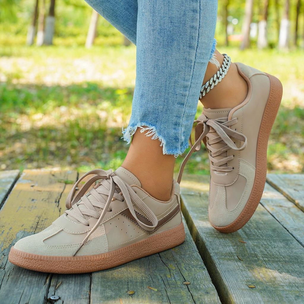 Women Casual Leather Sneakers Silver Lace-Up Athletic Flats Woman Non-slip Sports Breathable Tennis Running Shoes Baskets Femme