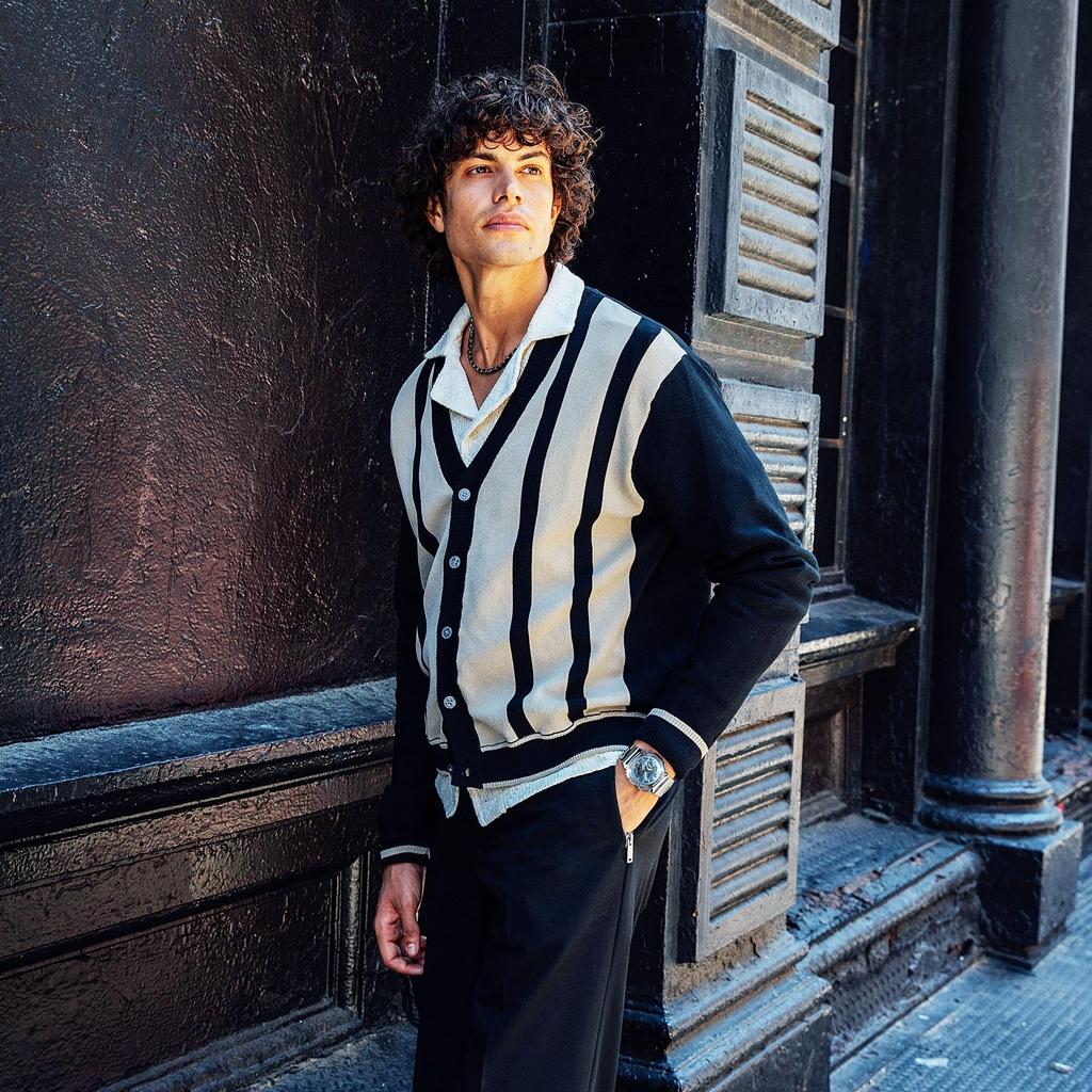 Часы CASIO зарубежная модель G-SHOCK GM-2110D-2A мужские [предмет]