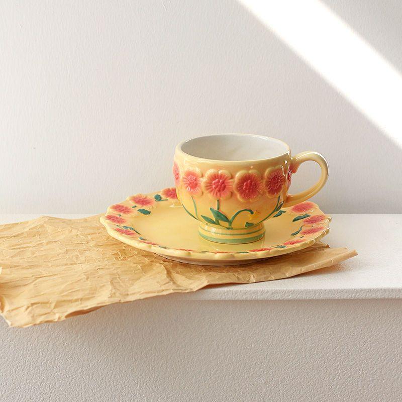 Цветочная тарелка рельефная маленький цветок тарелка для завтрака десерта бытовая керамическая тарелка подглазурная цветная расписанная вручную посуда