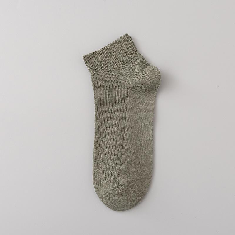 Мужские летние тонкие однотонные влагоотводящие и дезодорирующие носки-лодочки