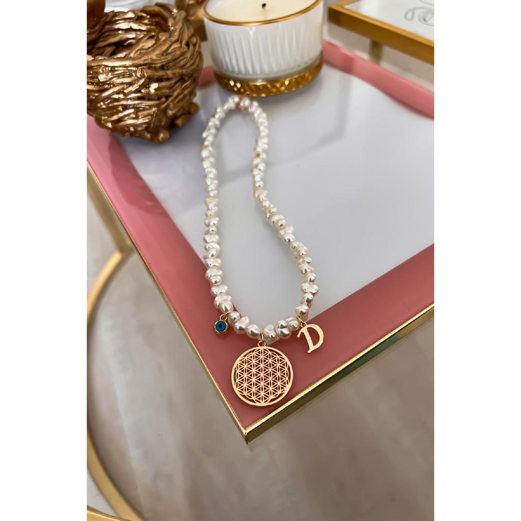 Персонализированное ожерелье «Цветок жизни» с жемчужным рядом с буквой D и подвеской от сглаза
