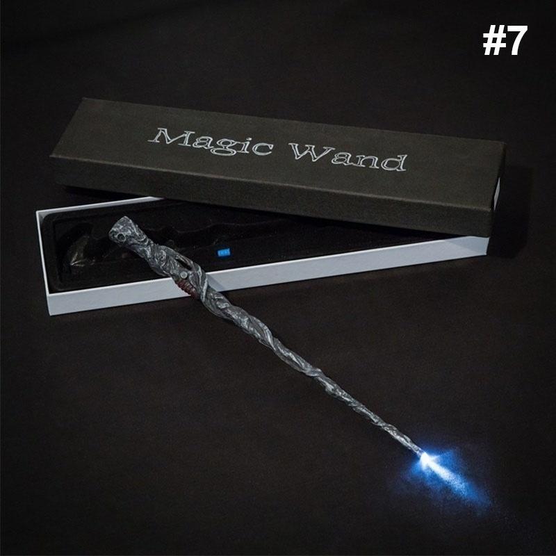 Волшебная палочка со светящимся наконечником в стиле Хогвартс