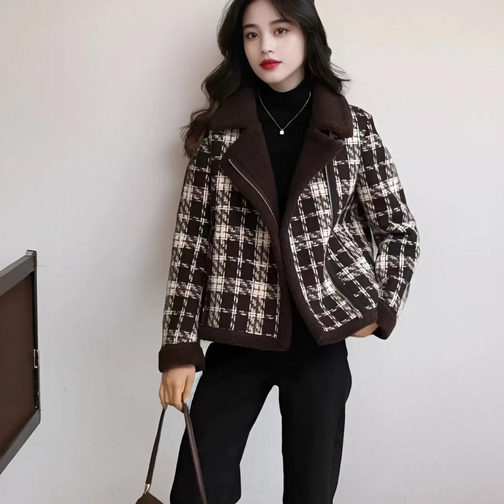 Women's Winter Slim-Fit Contrast Collar Faux Shearling Plaid Jacket Chic Short-Length Blazer with Suit Collar
