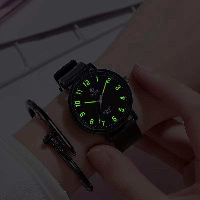 Korean Style Retro Quartz Watch - Trendy College Unisex Model for Student Couples