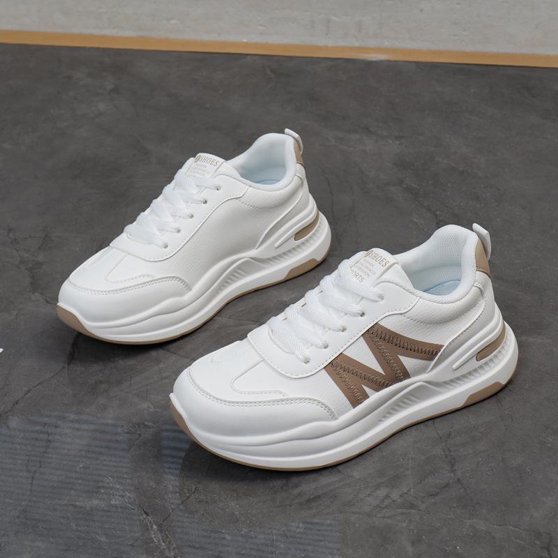 2025 весна маленькие белые туфли новая корейская версия женские студенческие туфли на платформе с увеличенным каблуком спортивная обувь повседневная уличная обувь K903