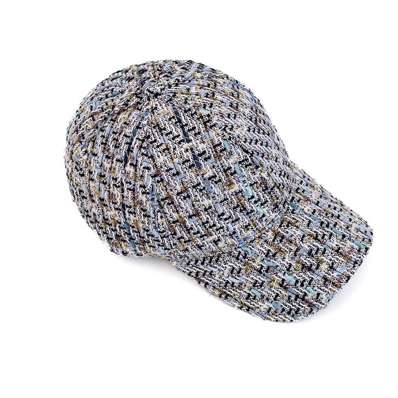 Осенне-зимняя бейсболка женская вязаная шапка