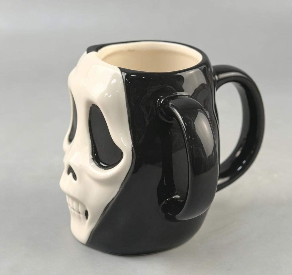 Gothic Halloween Skull Ceramic Coffee Mug - Skeleton Head Water Cup with Handles for Halloween Themed Novelty Items