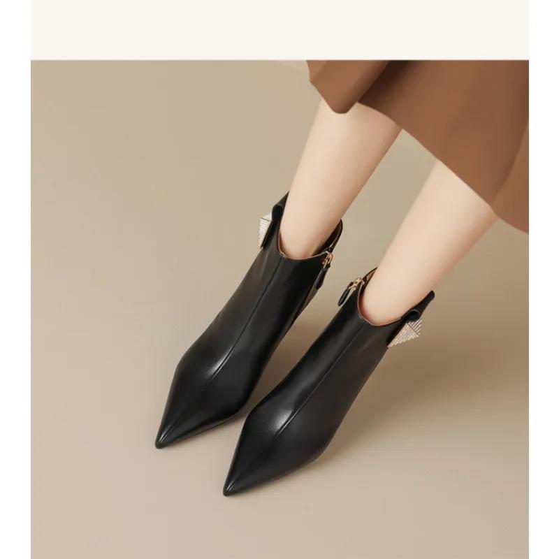 2024 Осенние сексуальные женские туфли с острым носком, современные повседневные модные туфли на шпильке, элегантные и простые женские туфли для работы и офиса