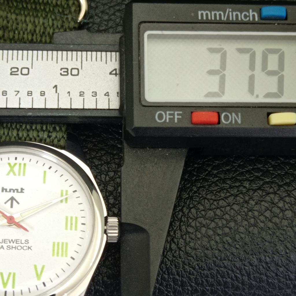 ВИНТАЖНЫЕ ИНДИЙСКИЕ МУЖСКИЕ ЧАСЫ С РУЧНЫМ ЗАВОДОМ HMT a441060-4