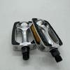Retro Aluminum Alloy Bicycle Pedals Safety Non-Slip Bike Pedals Durable Reflective Strips Road Bike Pedals Outdoor Sports