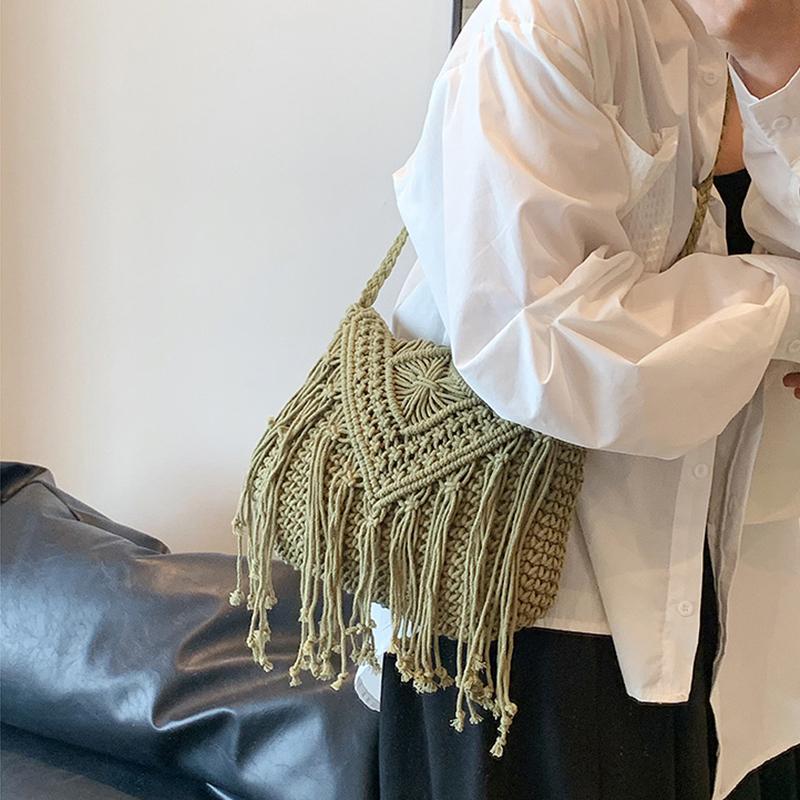Fashion Casual Cotton Bag Hollow Tassel Beach Bag Flap Hand Woven Bag Cotton Rope Shoulder Crossbody Bag For Women