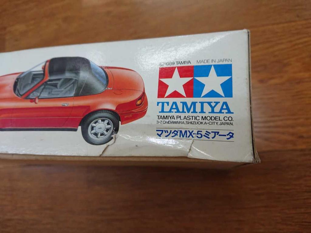 Tamiya Mazda Miata будет отправлена стандартной почтой 1/24 MX-5 [Можно отправить по почте]