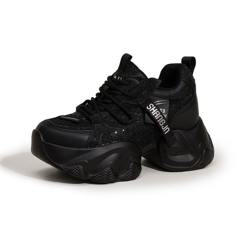 Туфли папы для девочки 2025 Осень Новые Каблук-подкова Сетчатые Дышащие Туфли на платформе со стразами Внутреннее увеличение высоты Повседневные кроссовки