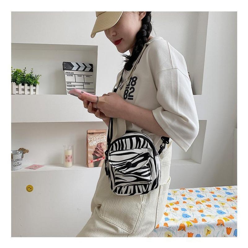 Милая маленькая сумка с принтом коровы для девочек, студенток, сумка для телефона, маленькая свежая холщовая сумка через плечо