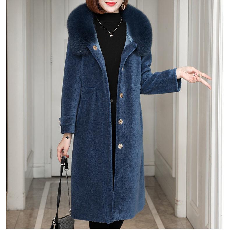 Warm and Fashionable Women's Hooded Sheepskin Fleece Coat with Fur Collar