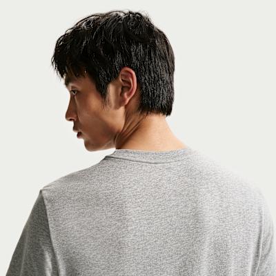Men's Nike T Shirts Men's Toned Dark Gray Crew Neck Moderate