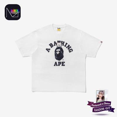 [ПРЕДЗАКАЗ] STRAY KIDS × BAPE – Футболка COLLEGE TEE с Джиниретом (Хёнджин Вер.)