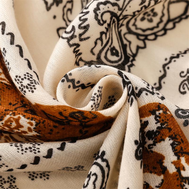 Unisex Autumn/Winter Scarf: Soft Cotton-Linen & Silk Feel, Paisley, Tassel Design - Ideal Travel Shawl.