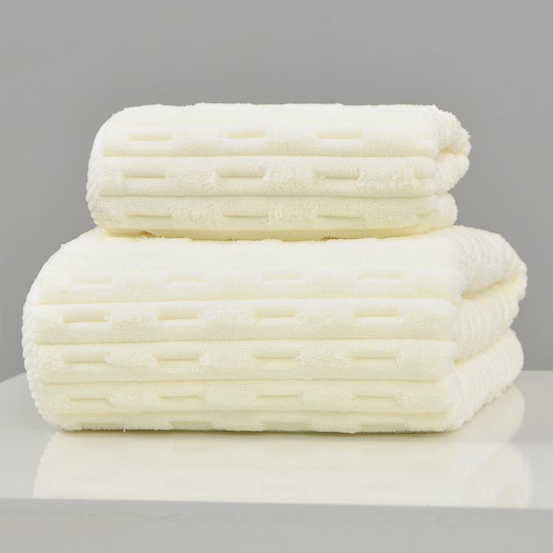 2-Piece Soft Absorbent Coral Fleece Bath Towel Set for Adults - Thickened & Quick-Drying