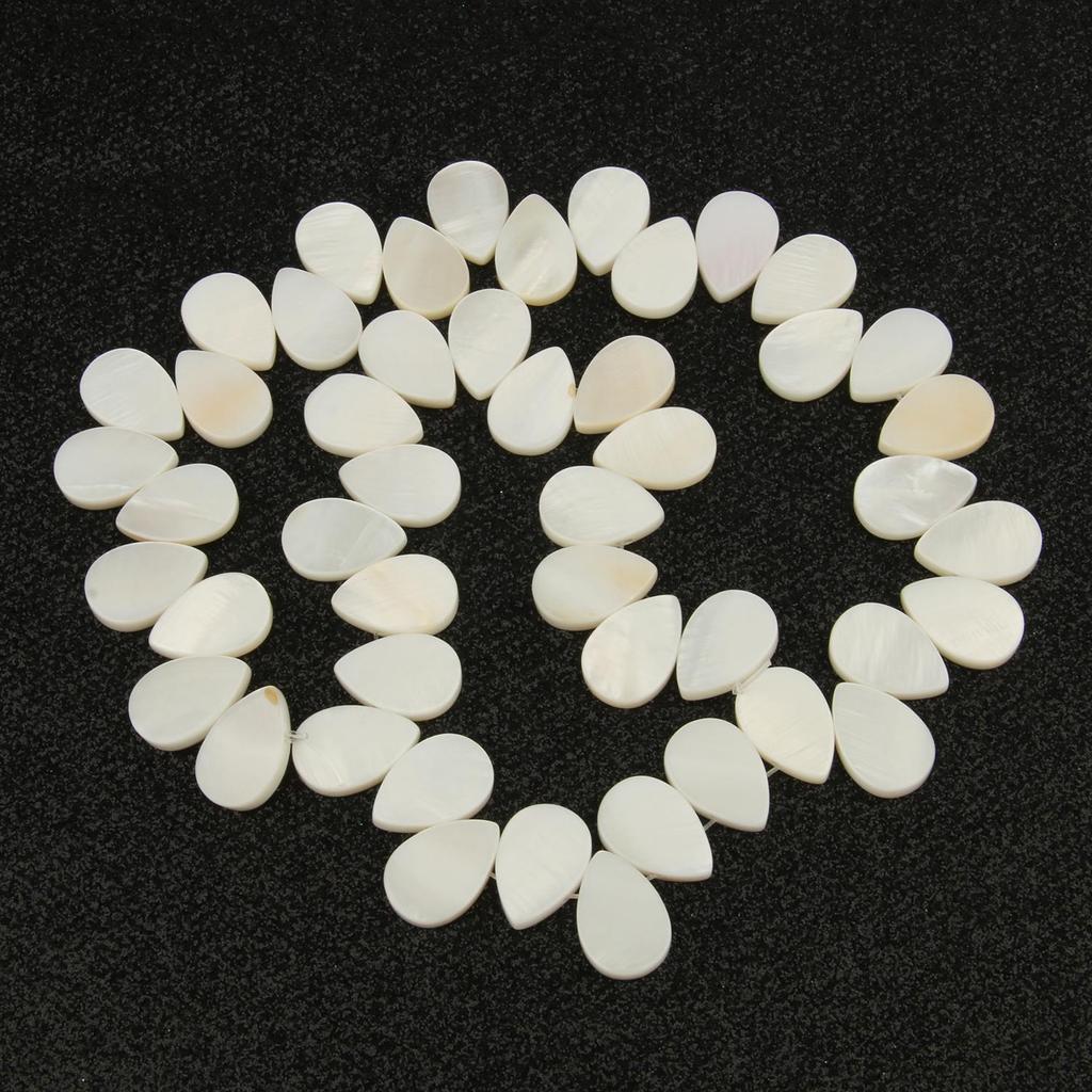 Натуральные пресноводные белые бусины из ракушек Бабочка Цветы Сердце Звезда Плоские круглые бусины из ракушек для изготовления ювелирных изделий DIY Браслеты из бисера для женщин