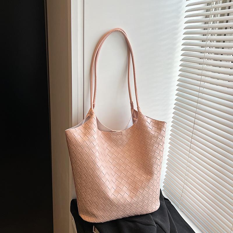 Вместительная сумка-тоут женская новая весна-лето универсальная на плечо подмышку премиальное ощущение сумка для поездок на работу для ребенка и мамы