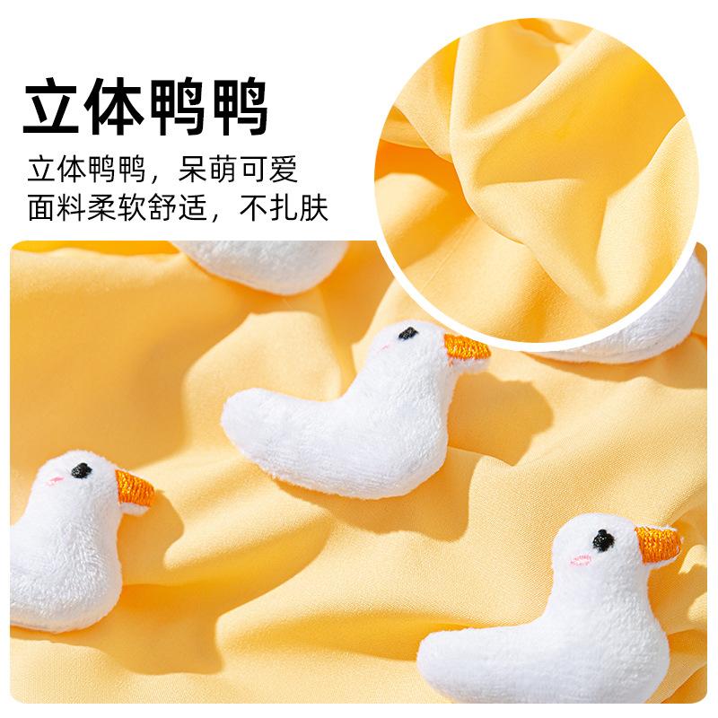 Popular dog clothes spring and summer new three-dimensional duck and duck dress teddy bear medium and small dog hair clothes
